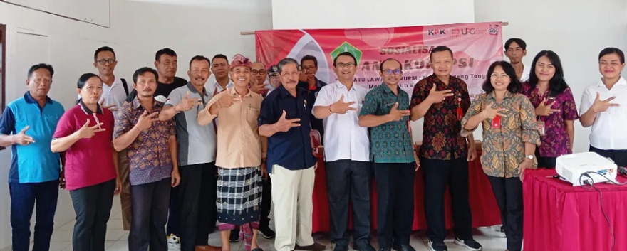 Sosialisasi Anti Korupsi Oleh Inspektorat Kabupaten Tabanan di Desa Kukuh Kerambitan